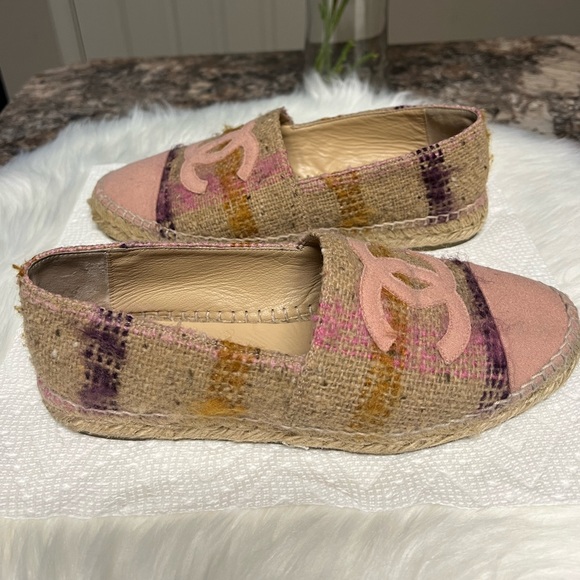 Authentic Chanel Tweed ESPADRILLES, EU38 - Picture 3 of 9